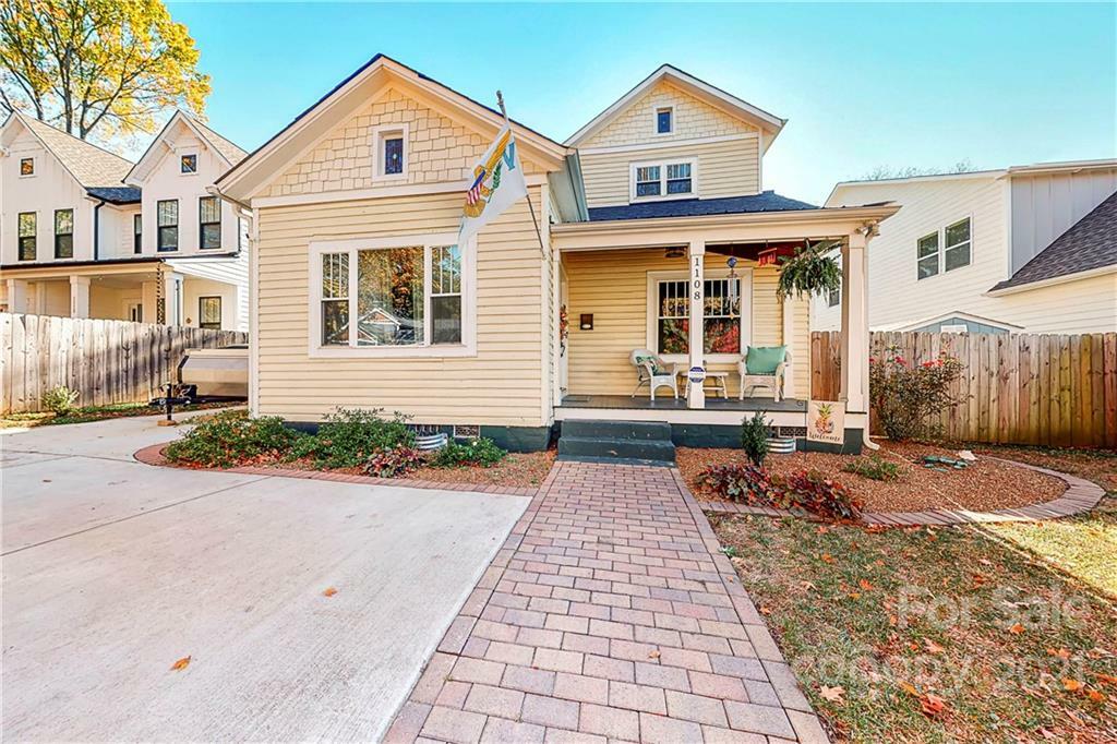 Property Photo:  1108 Louise Avenue  NC 28205 