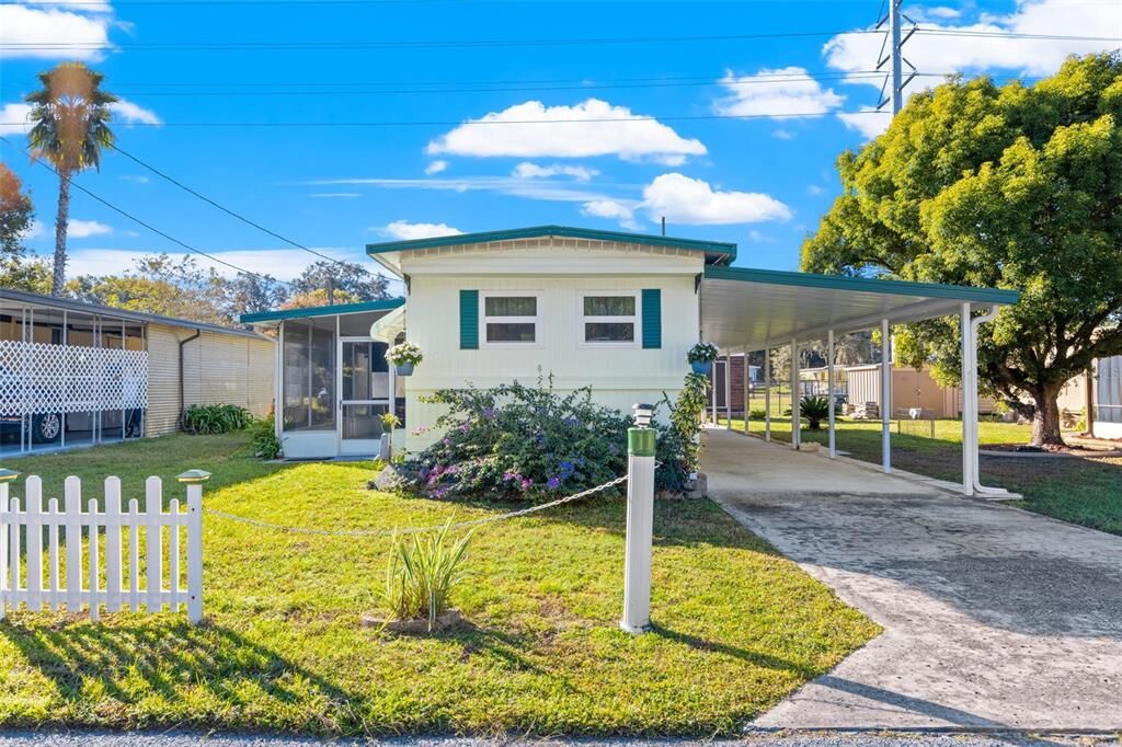 Property Photo: 37622 March Lane FL 33541
