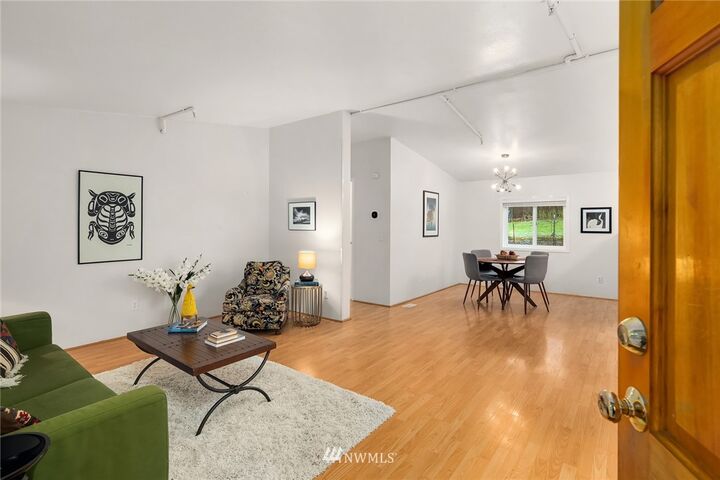 Property Photo: 25632 79th Avenue SW WA 98070