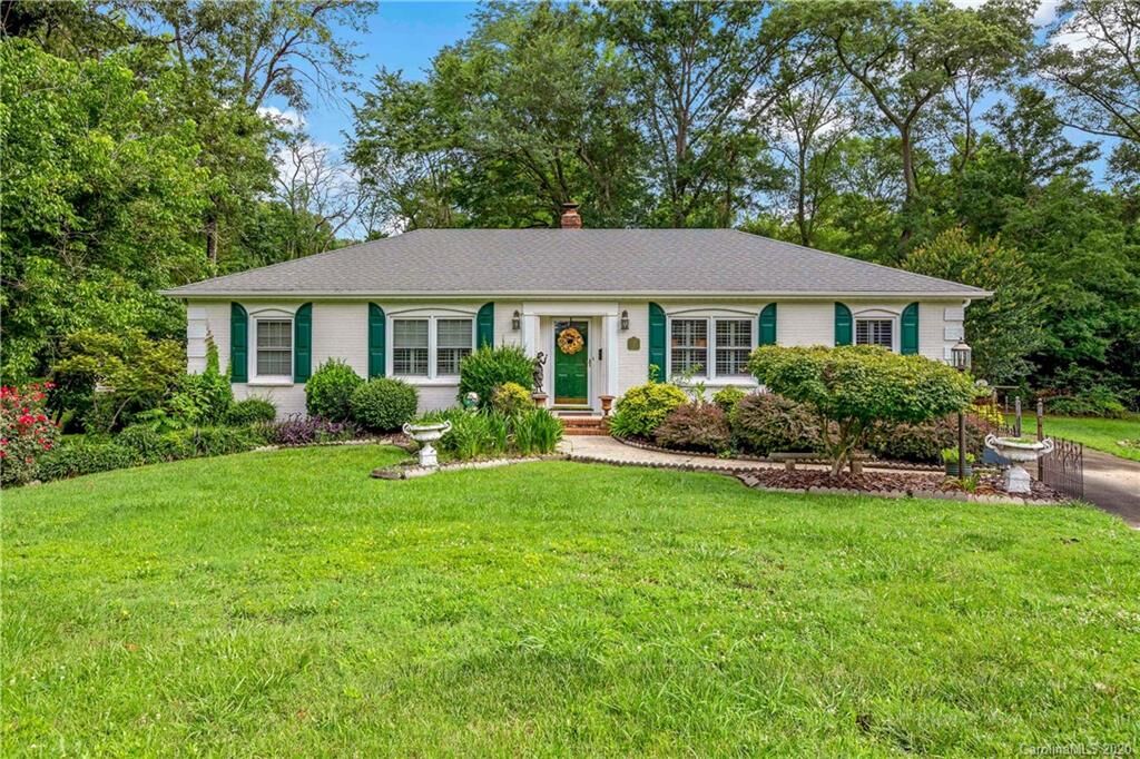 Property Photo:  112 Brook Lane  NC 28120 