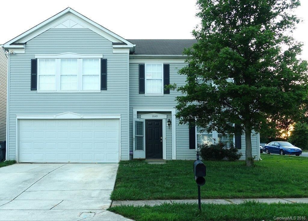 Property Photo:  7049 Maple Park Lane  NC 28269 