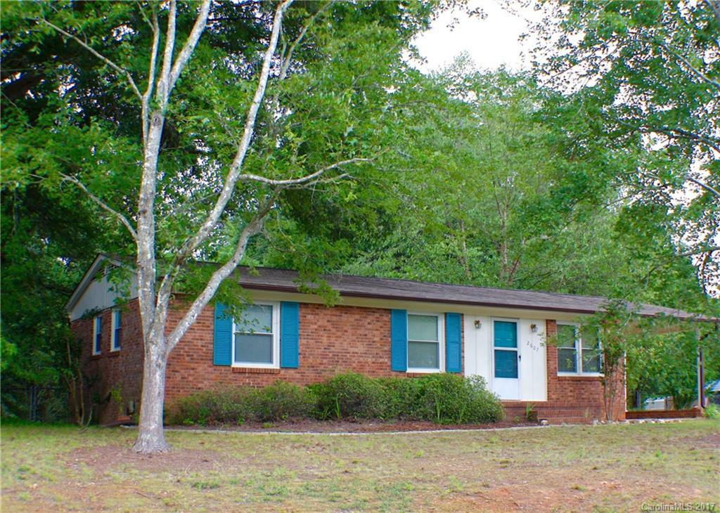 Property Photo:  2607 Lynn Drive  NC 28025 