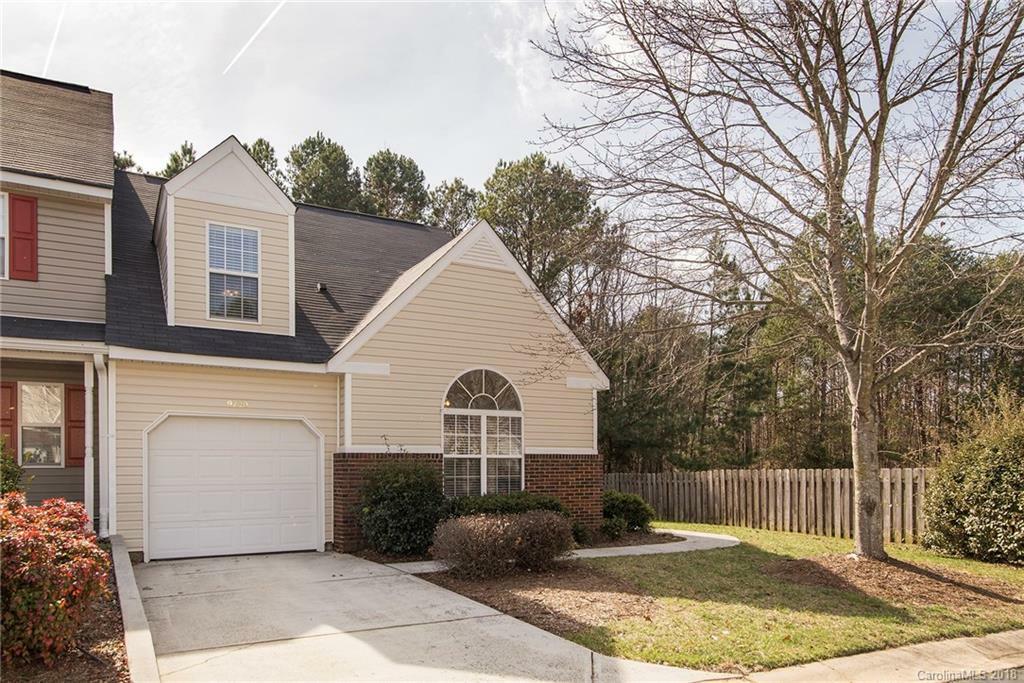 Property Photo: 9720 Mattforest Circle NC 28277