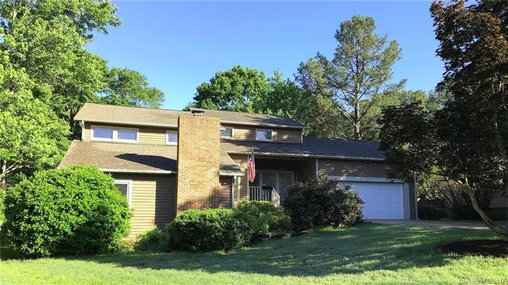 Property Photo: 1524 Larochelle Lane NC 28226