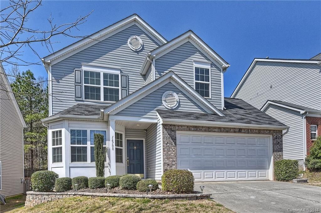Property Photo: 16708 Prairie Falcon Lane NC 28278