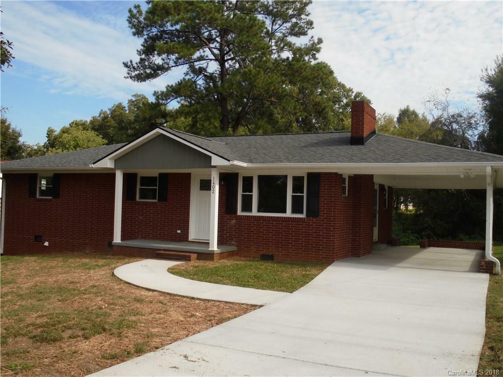 Property Photo:  1402 W Monroe Street  NC 28144 