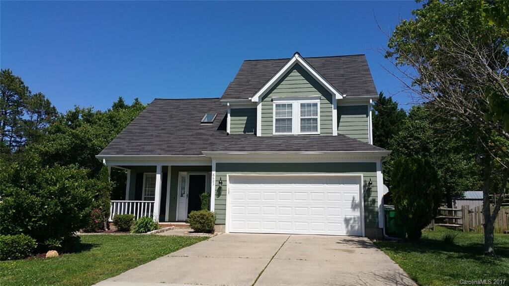 Property Photo:  8603 Findon Place  NC 28215 