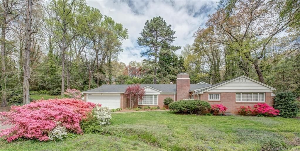 Property Photo:  2630 Sheffield Drive  NC 28054 