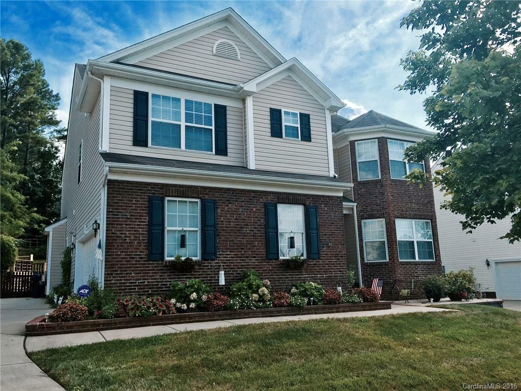 Property Photo: 11918 Regal Lily Lane NC 28078