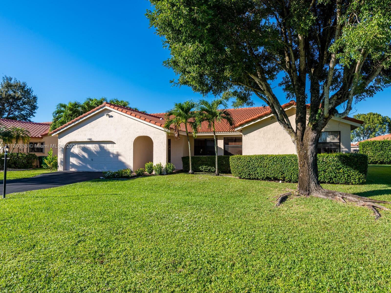 Property Photo:  15021 Windbluff St  FL 33331 