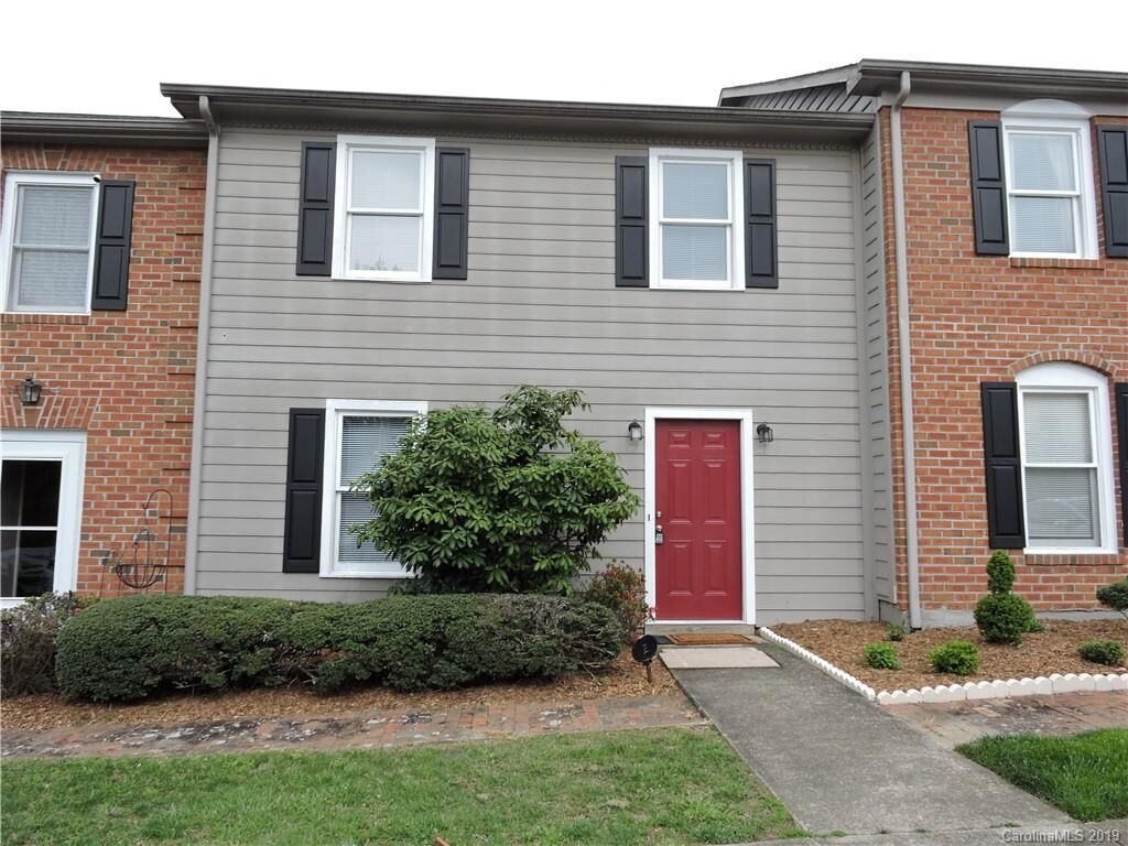 Property Photo: 2 Sleepy Hollow Lane NC 28778