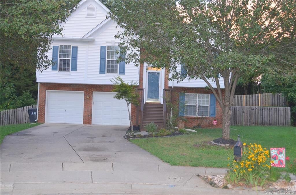 Property Photo: 1132 Wylam Dilly Court NC 28213