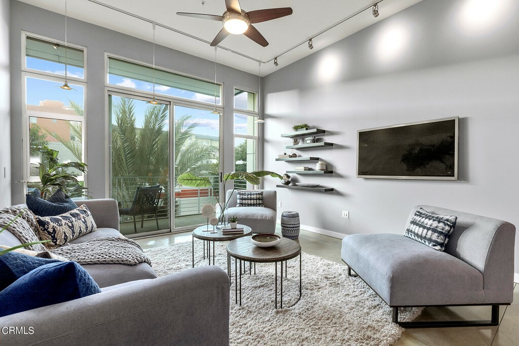 Property Photo: 238 S Arroyo Parkway 307 CA 91105