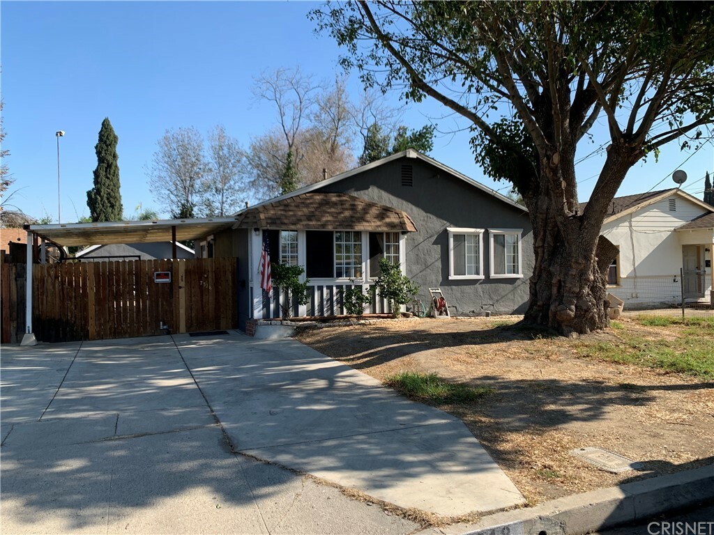 Property Photo:  7518 Amigo Avenue  CA 91335 