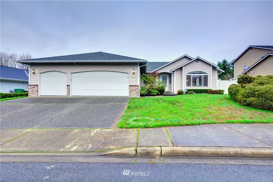 Property Photo:  8222 74th Drive NE  WA 98270 