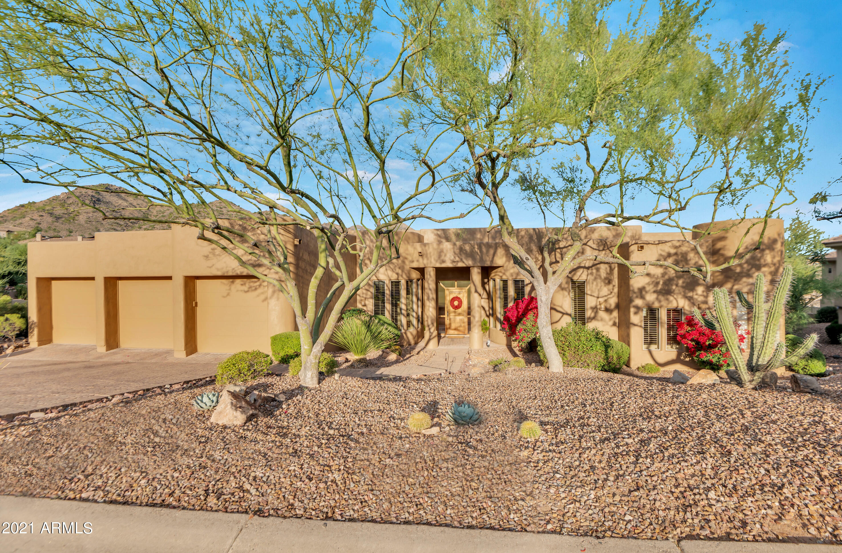 Property Photo:  13634 N Sunset Drive  AZ 85268 