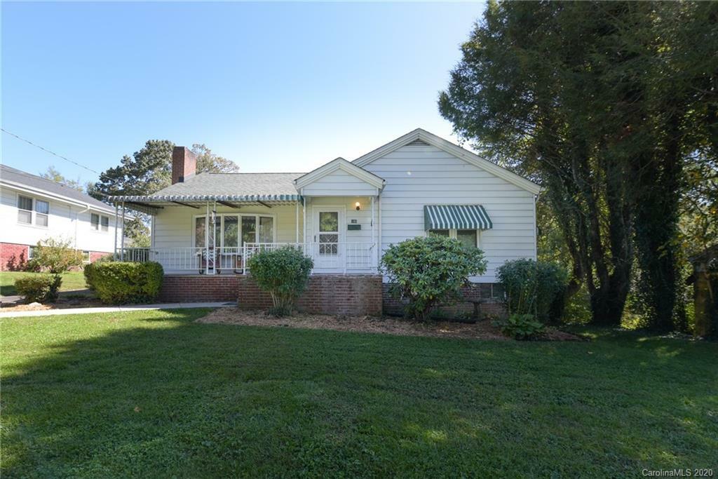 Property Photo:  186 Vermont Avenue  NC 28806 