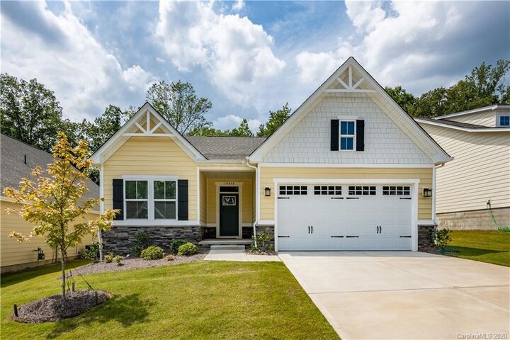 10050 Lilac Court  Charlotte NC 28215 photo