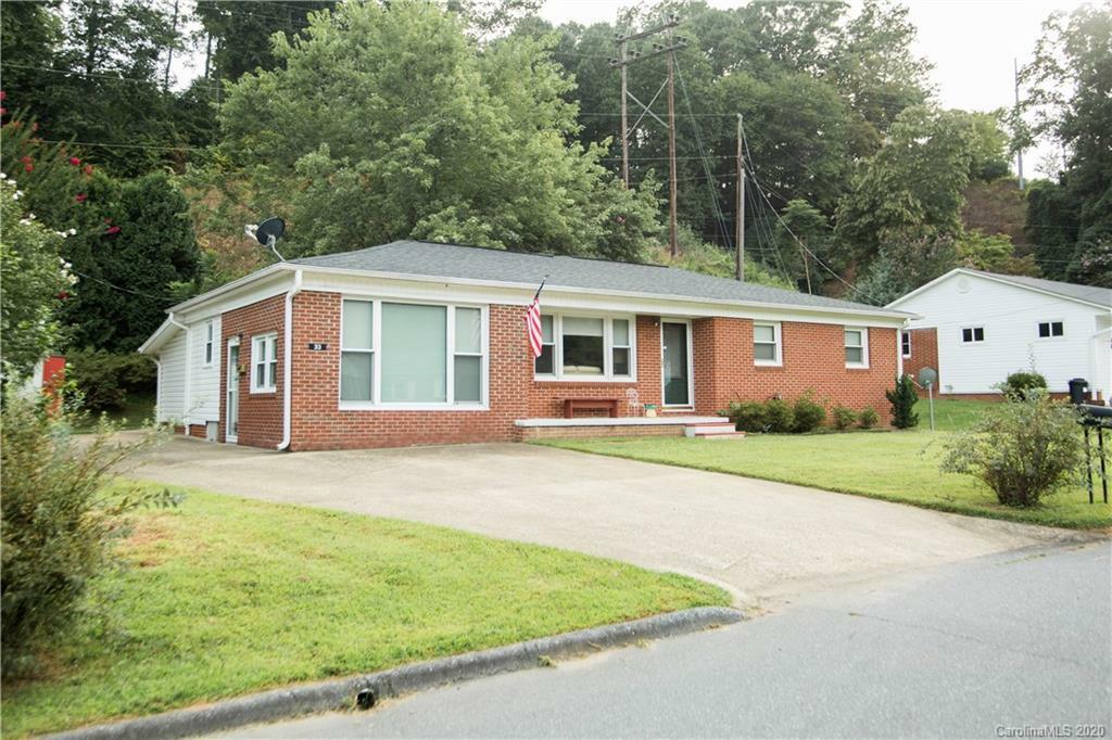 Property Photo:  33 W Glenview Street  NC 28752 