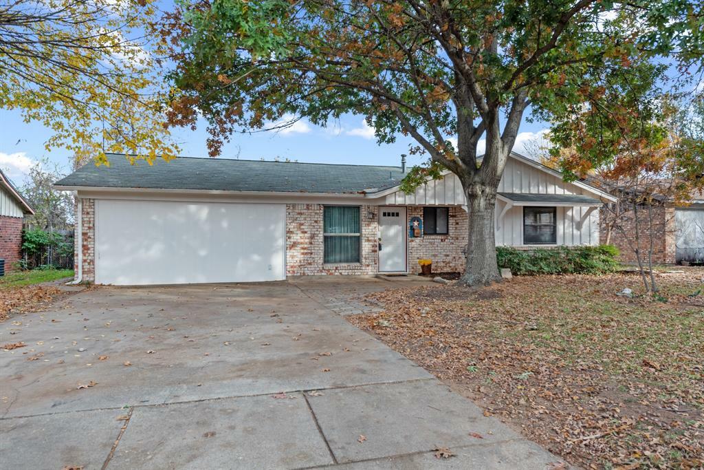 Property Photo:  1813 Muse Street  TX 76112 