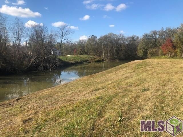 Property Photo: 1093 Poydras Bayou Dr LA 70767