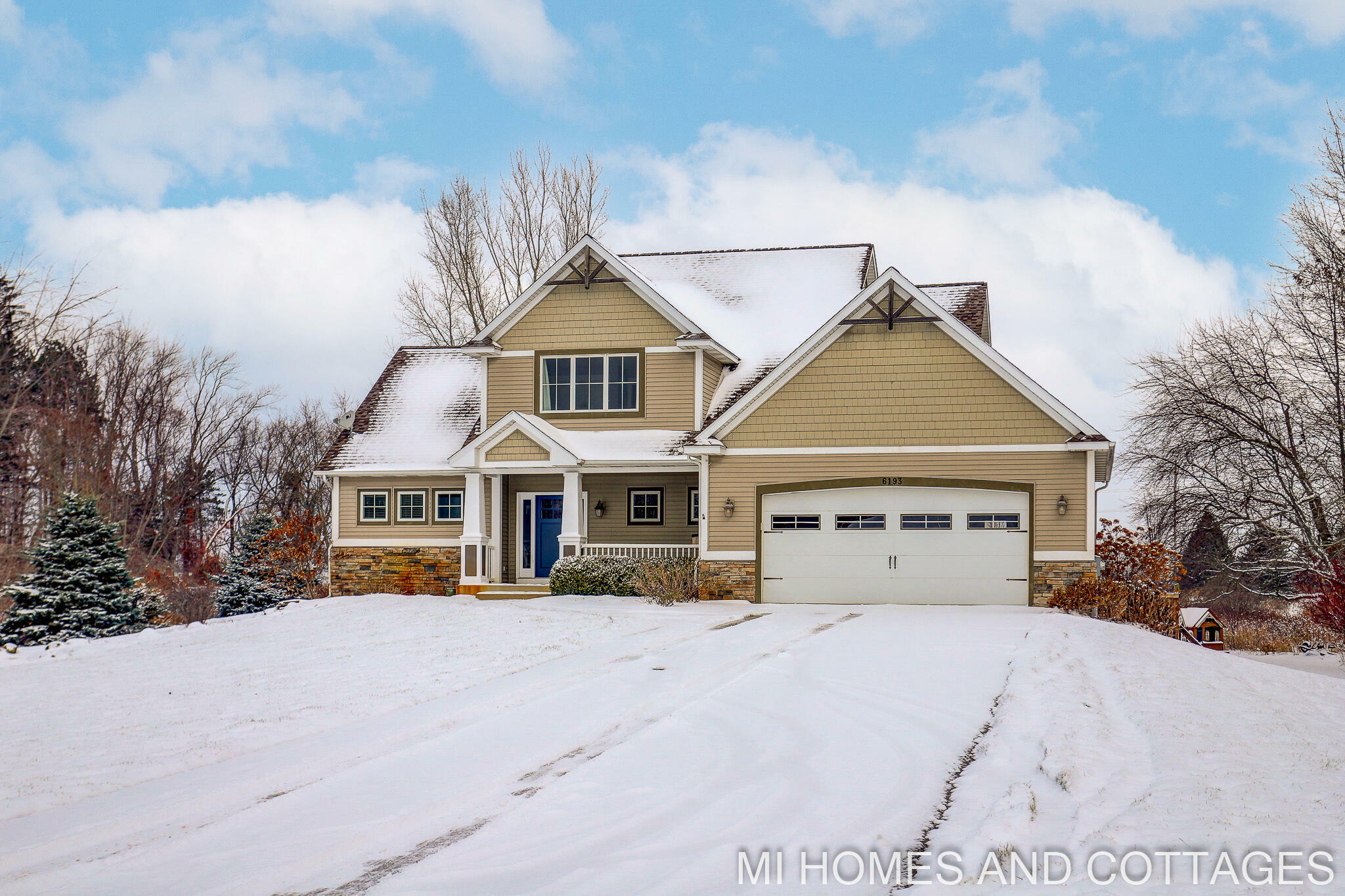 Property Photo:  6193 Farmview Drive  MI 49423 