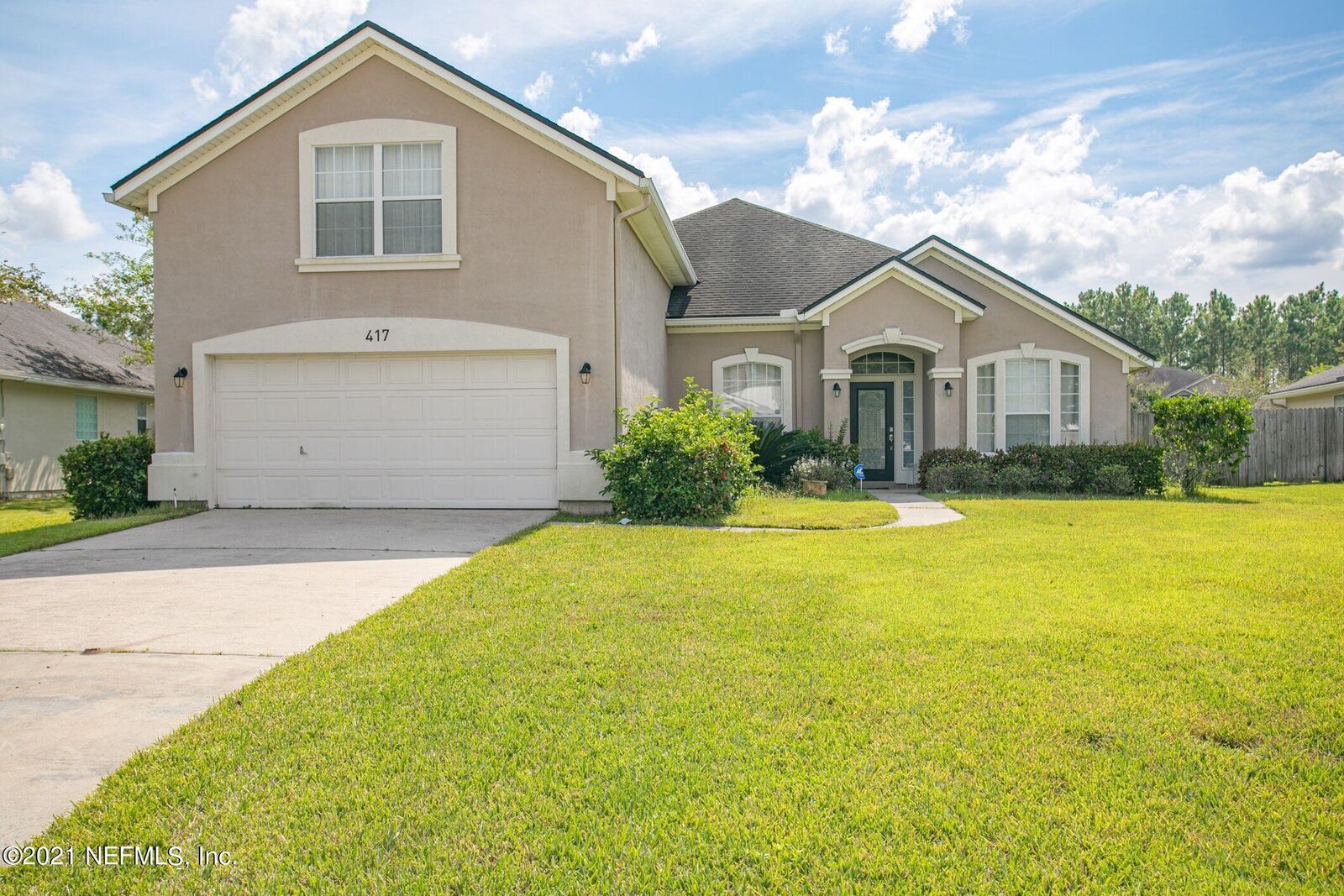 Property Photo: 417 Johns Creek Parkway FL 32092