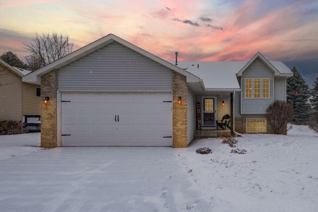 Property Photo:  1474 Vixen Lane  MN 55328 