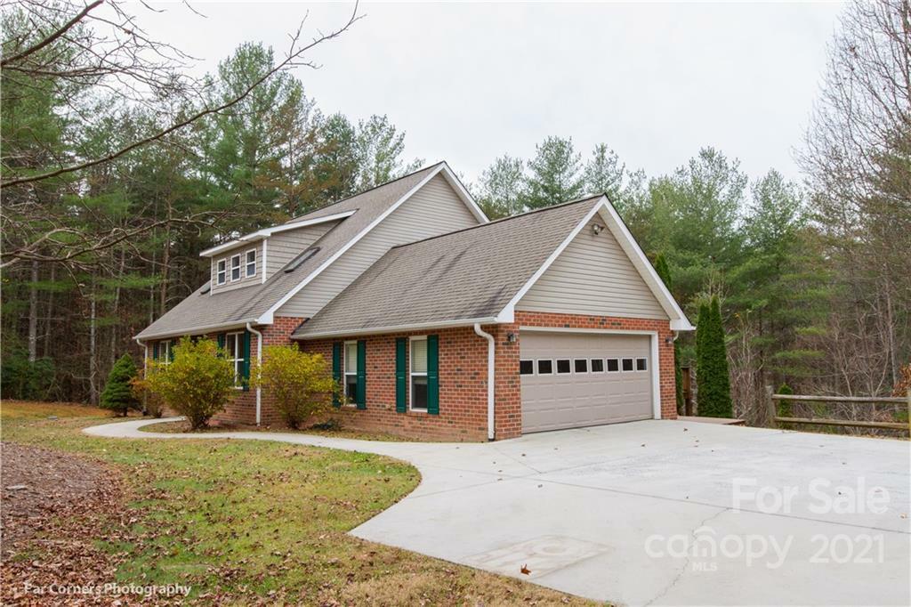 Property Photo:  1518 Southpointe Drive 99 &Amp 100  NC 28655 