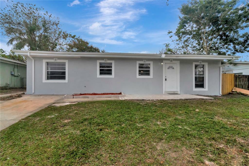 Property Photo:  7017 Aspen Avenue  FL 33637 