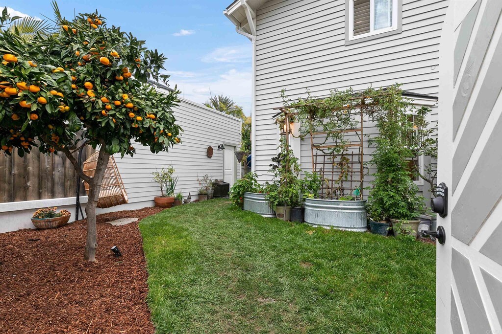 Property Photo:  1125 Hermes Ave  CA 92024 
