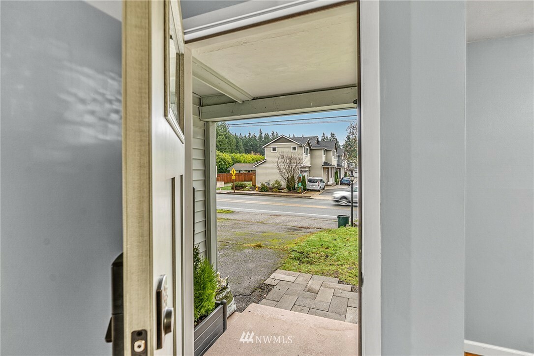 Property Photo:  8025 220th Street SW  WA 98026 