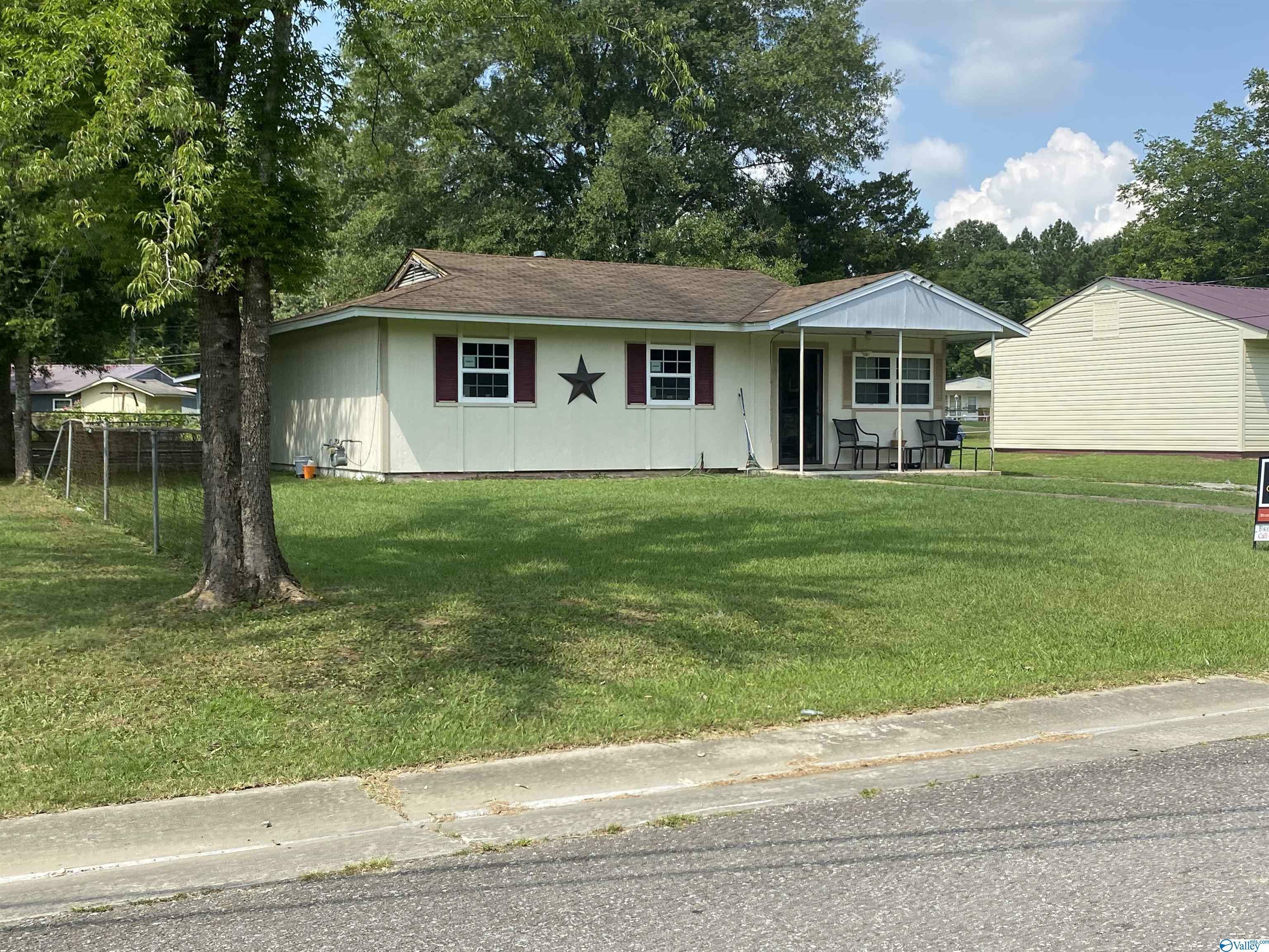 Property Photo:  205 Springdale Road  AL 35901 