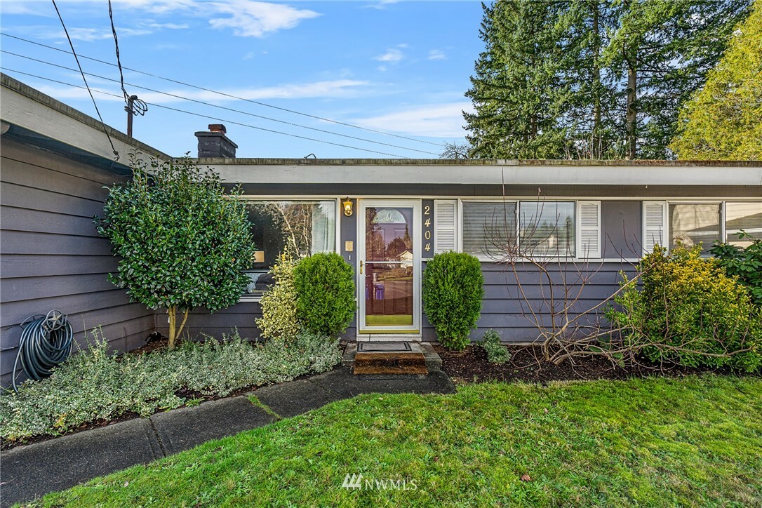 2404 165th Place NE  Bellevue WA 98008 photo