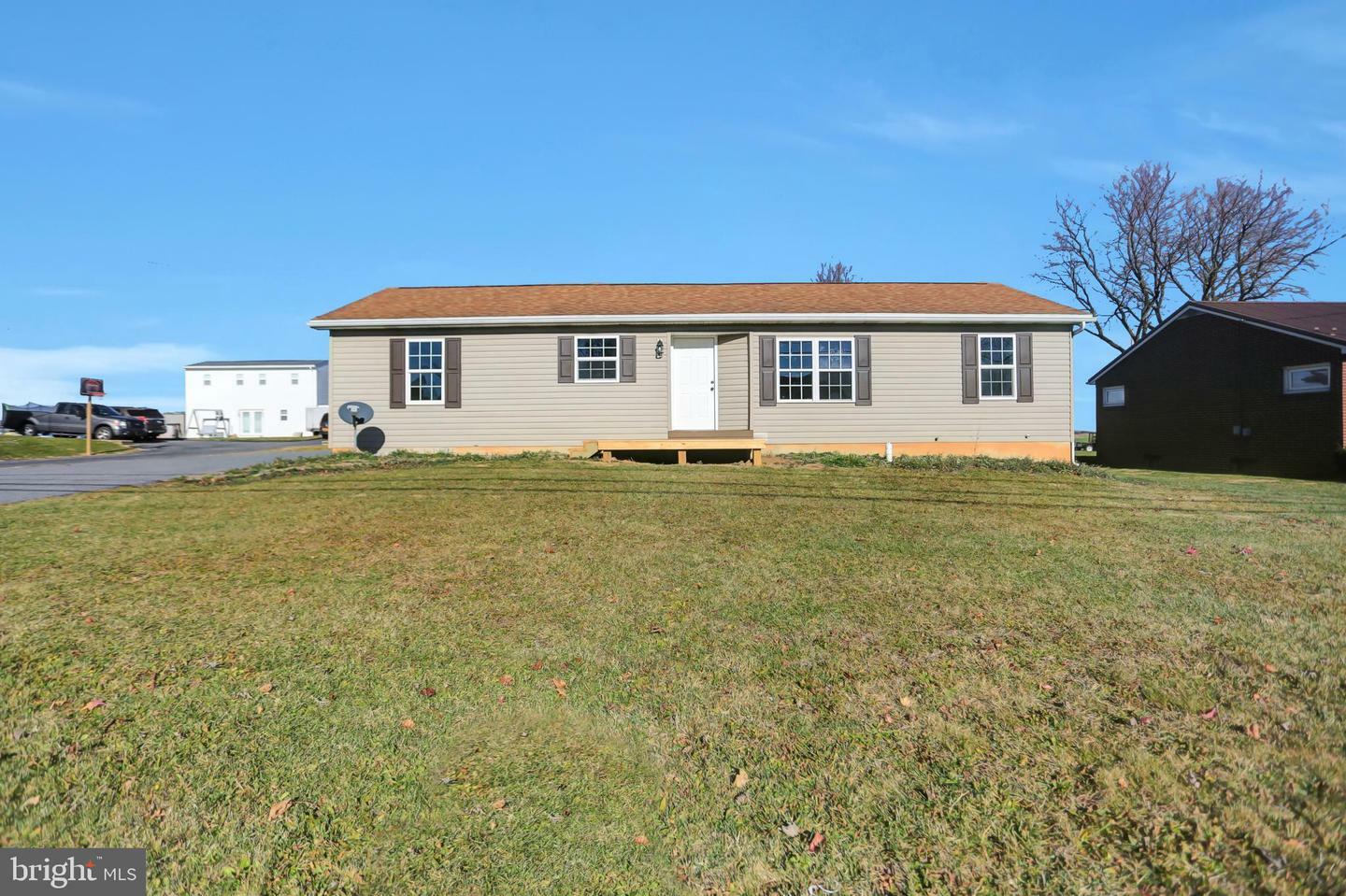Property Photo: 1555 Orrstown PA 17257