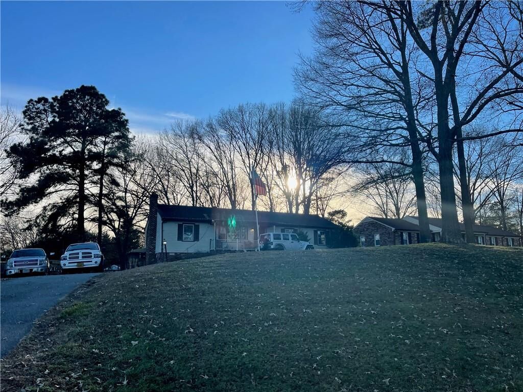 Property Photo: 7079 Cornfield Lane VA 23111