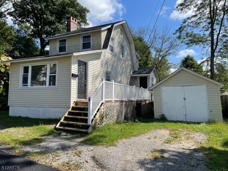 Property Photo: 4 Lakeview Ave NJ 07828