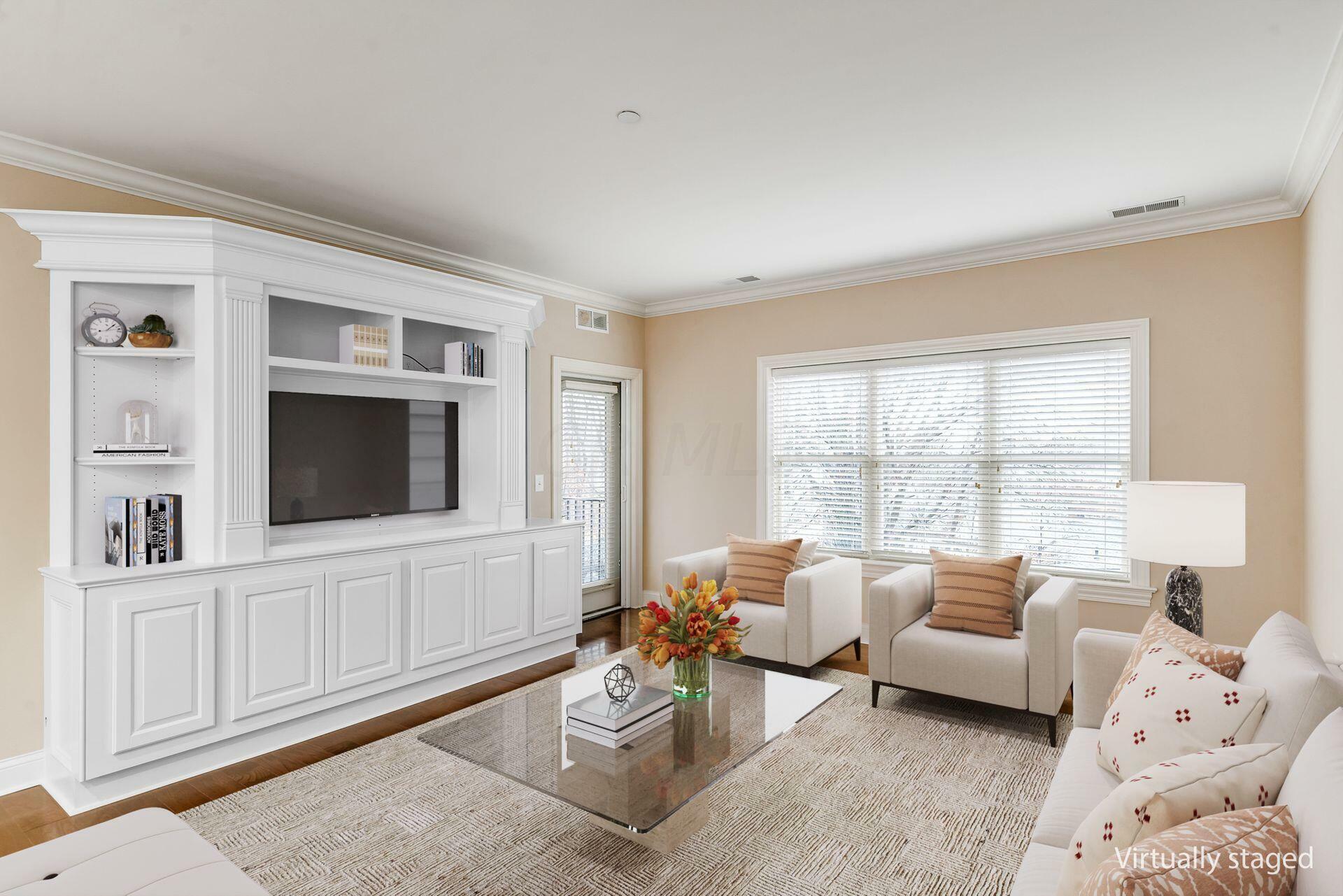 Property Photo: 3175 Tremont Road OH 43221