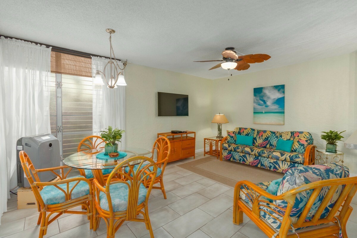 Property Photo:  75-6016 Alii Dr 216  HI 96740 