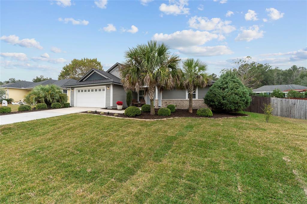 Property Photo:  19246 NW 229th Street  FL 32643 