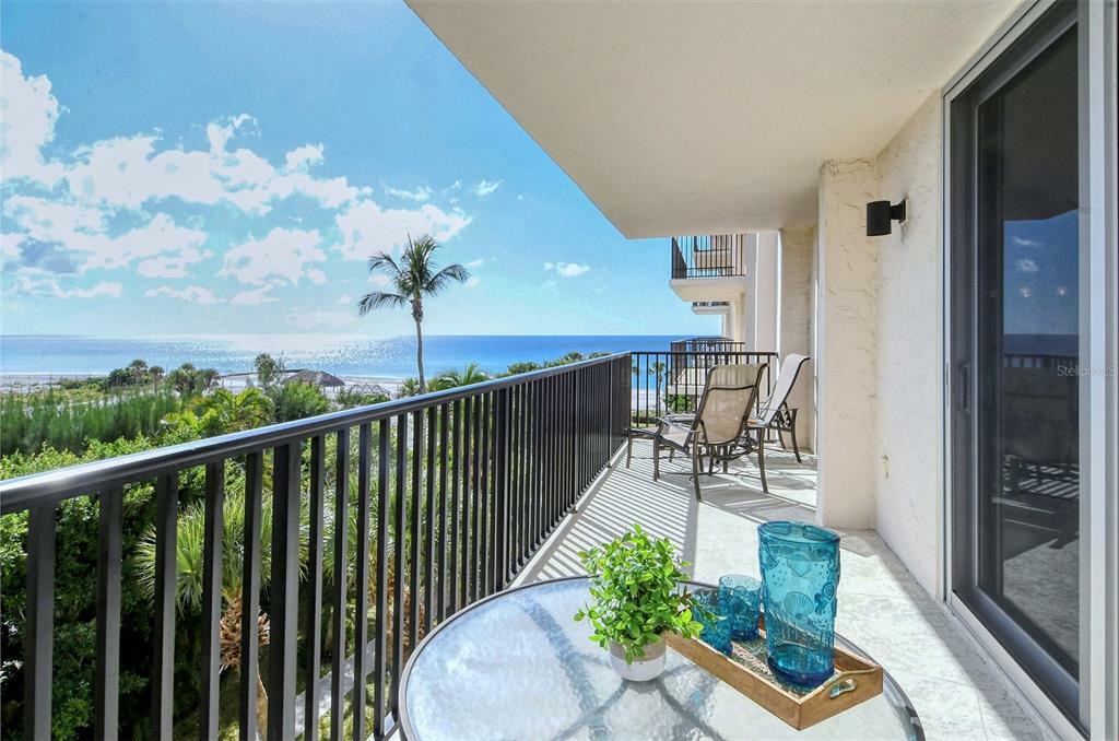 Property Photo:  1701 Gulf Of Mexico Drive 404  FL 34228 