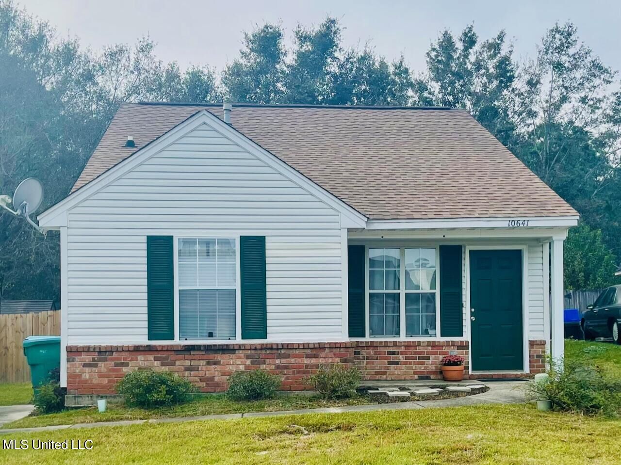 Property Photo: 10641 Red Bud Court MS 39503