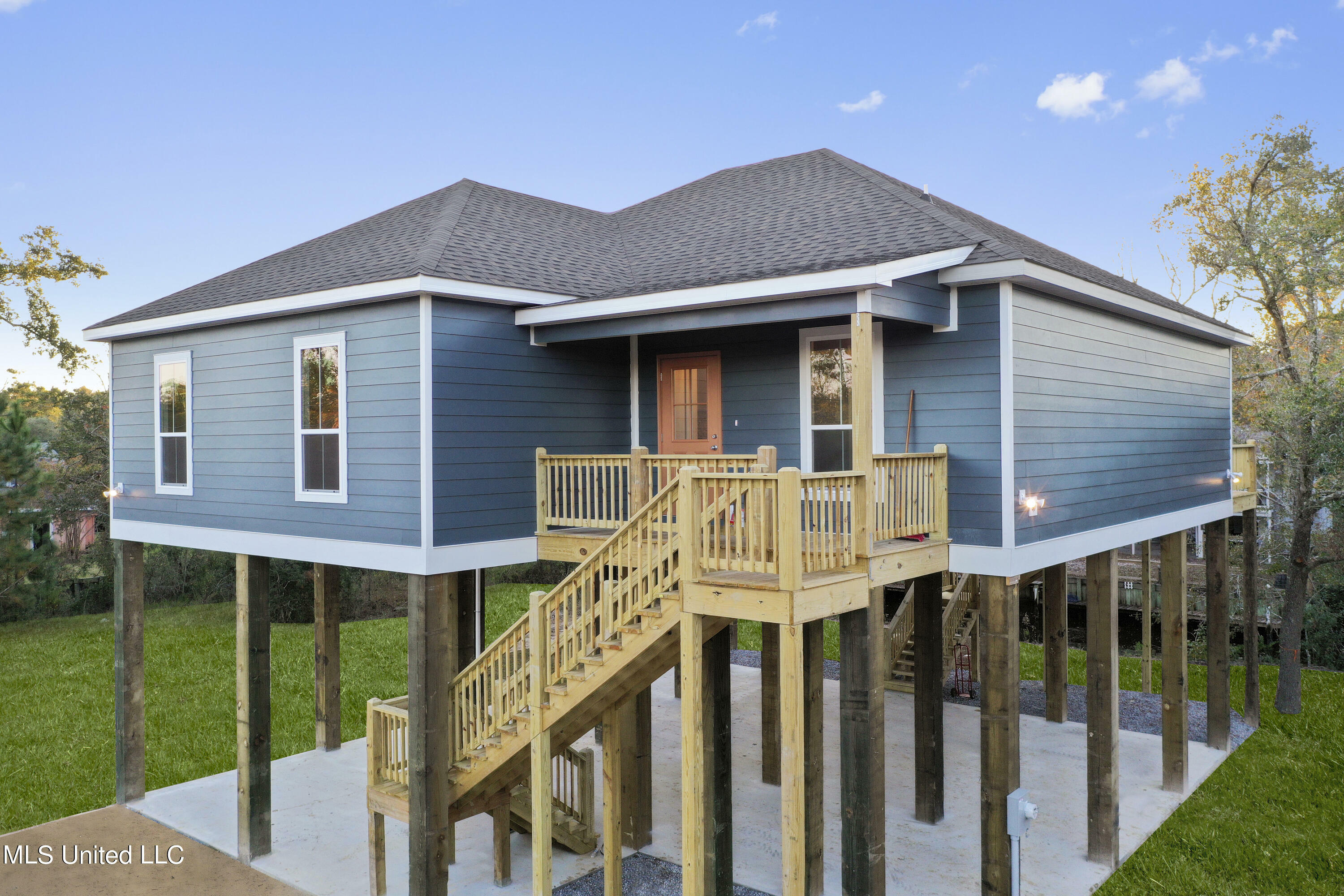 Property Photo: 26 Good Street MS 39520
