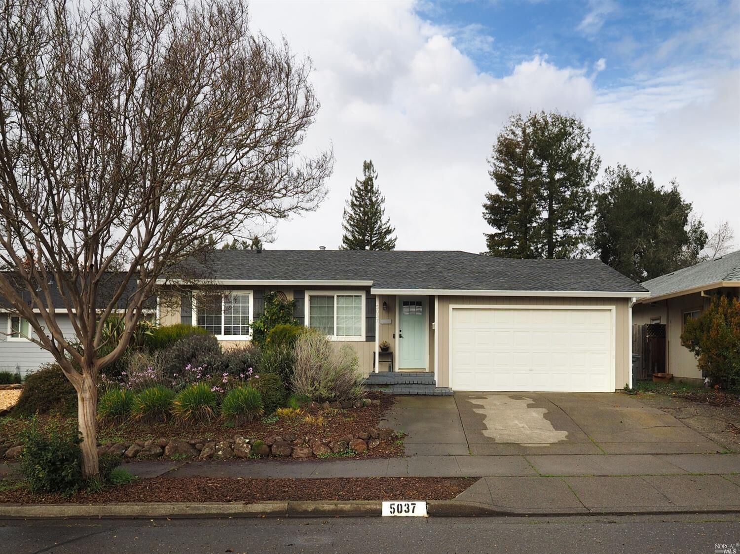 Property Photo: 5037 Parkhurst Drive CA 95409