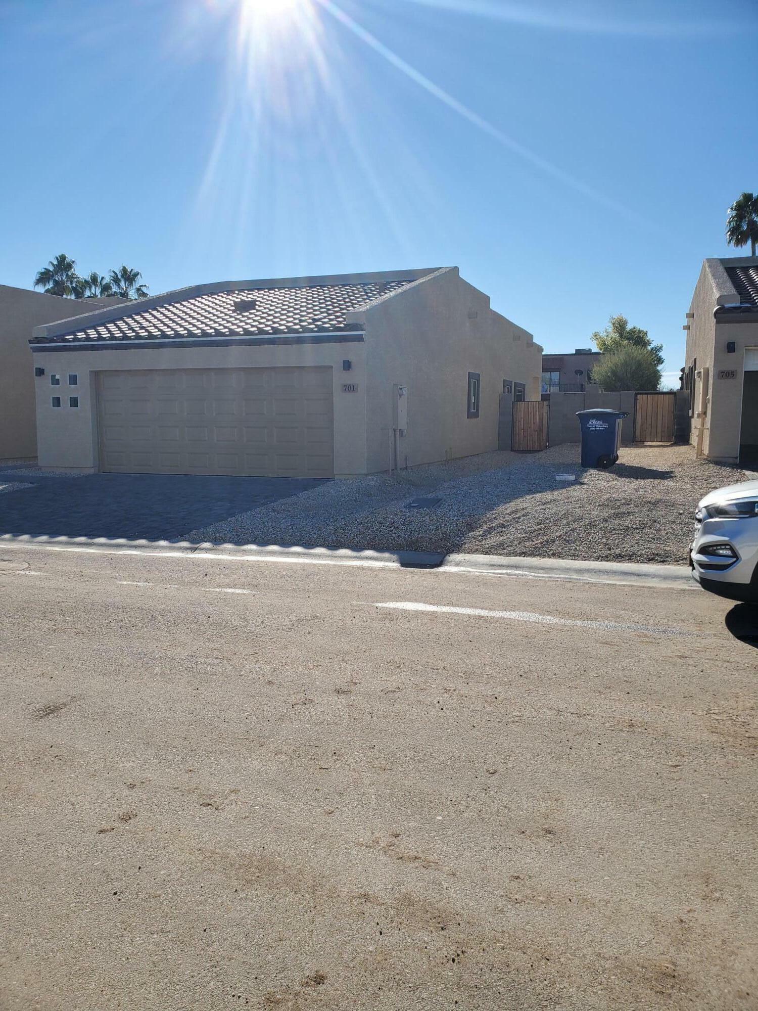 Property Photo:  701 Dylan Court  AZ 85390 