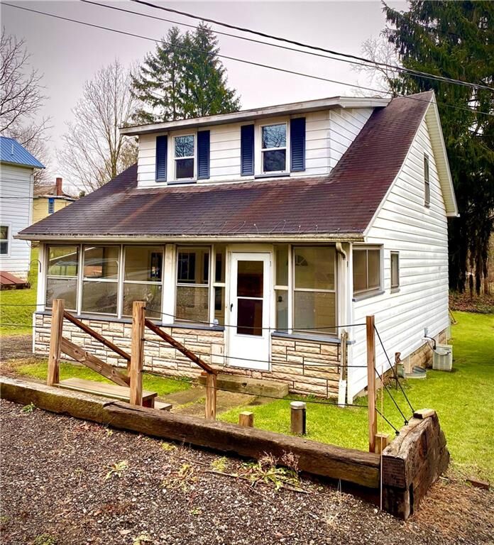 Property Photo:  75 Echnoz Avenue  PA 16335 