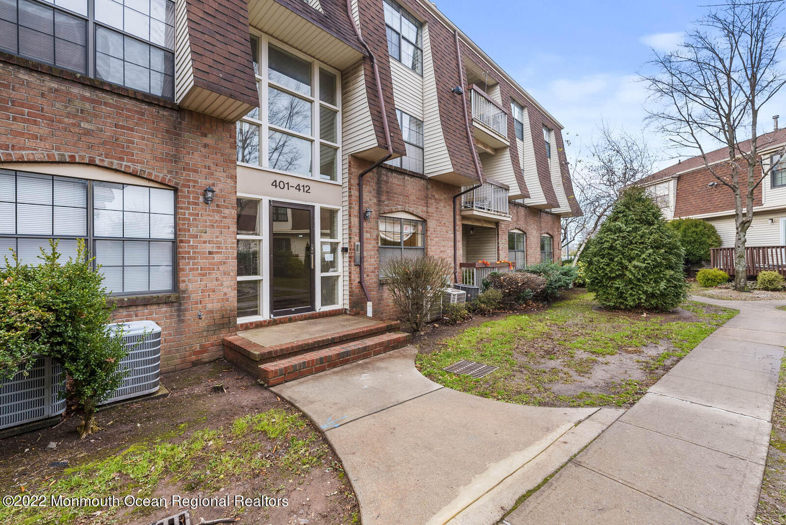 Property Photo:  402 Hidden Village Drive  NJ 08862 