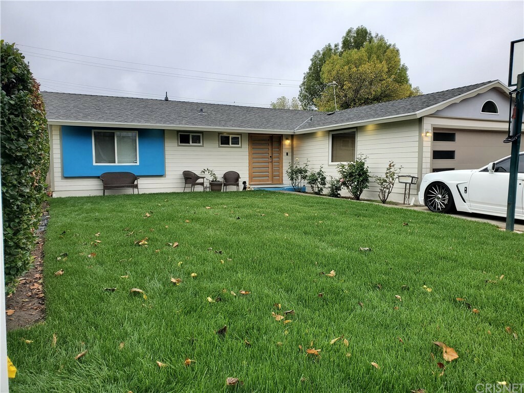 Property Photo:  23906 Haynes Street  CA 91307 