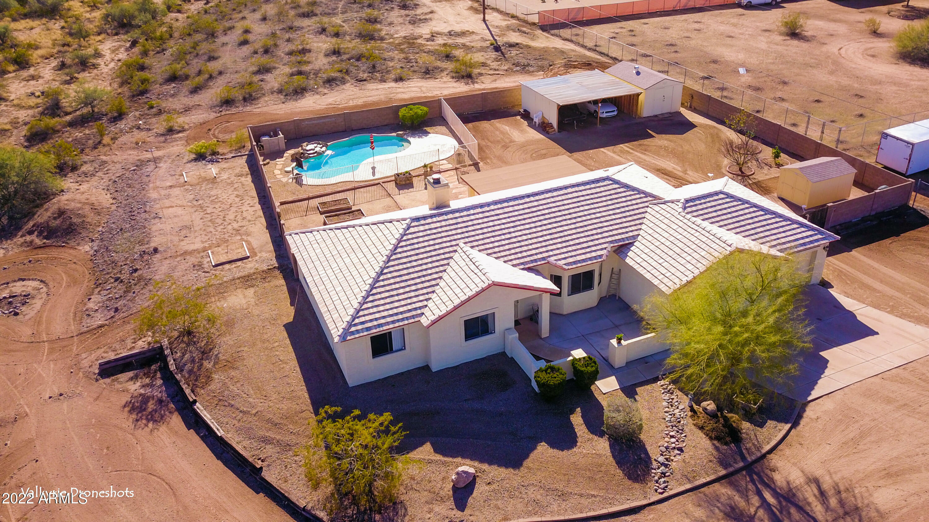 Property Photo:  1105 E Galvin Street  AZ 85086 