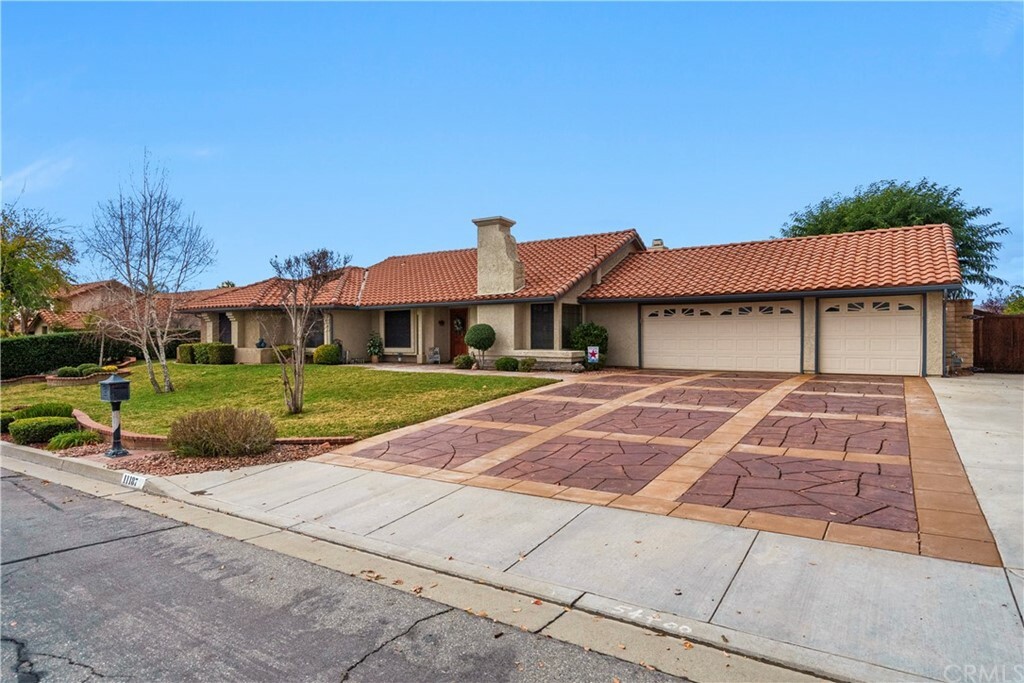 Property Photo:  11187 Twilight Way  CA 92555 